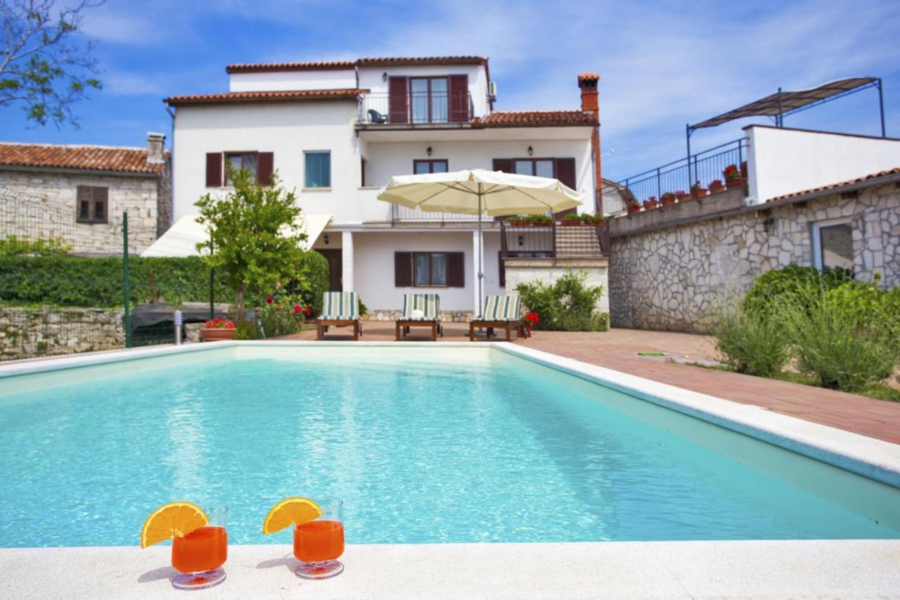 Holiday Home Elvis, Village Kujici Hreljići Esterno foto