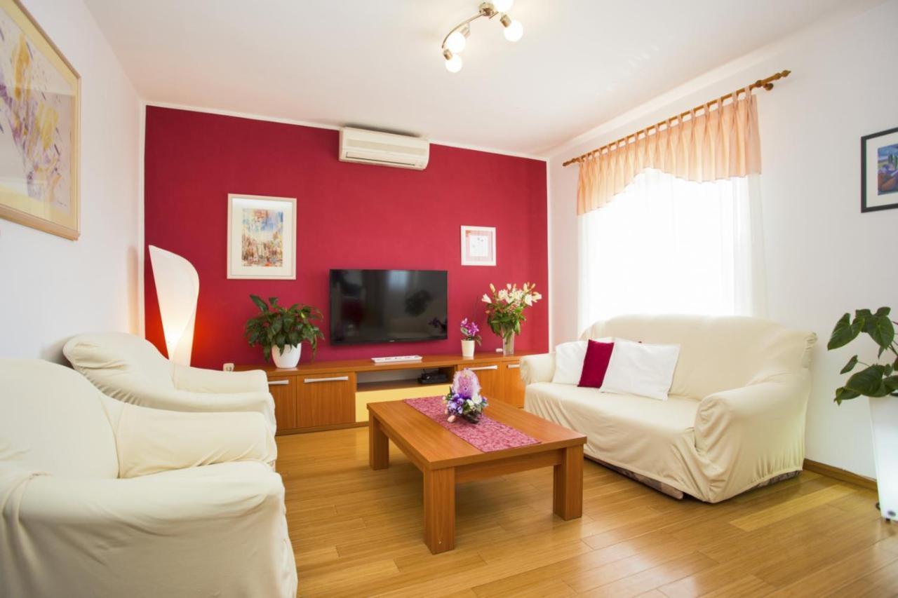 Holiday Home Elvis, Village Kujici Hreljići Esterno foto