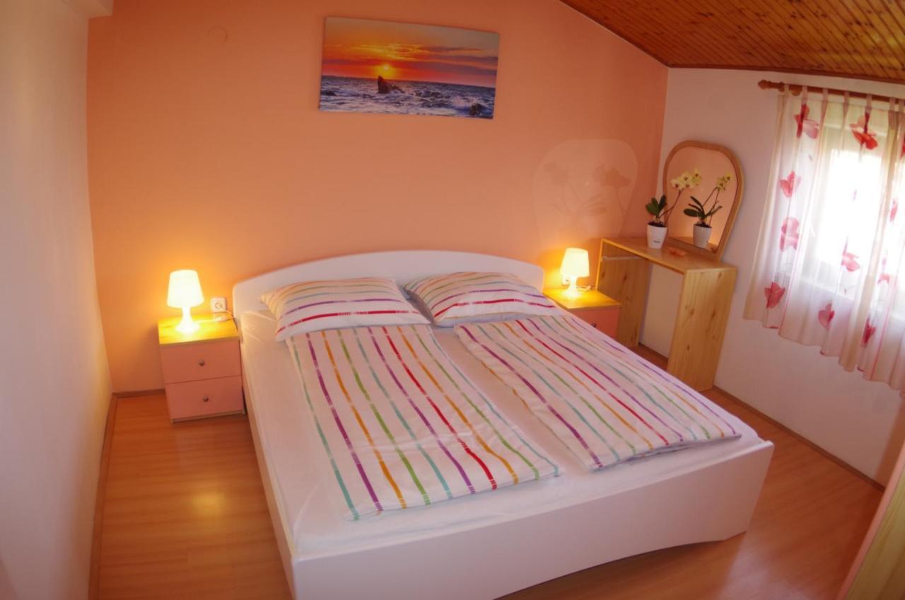 Holiday Home Elvis, Village Kujici Hreljići Esterno foto